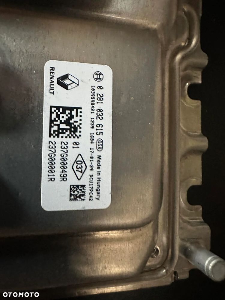 Sterownik Trafic Vivaro Primastar Sterownik Silnika A281018497 Sterownik Adblue 0281032615 - 2