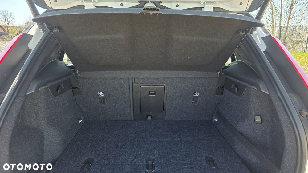 Volvo XC 40 - 29