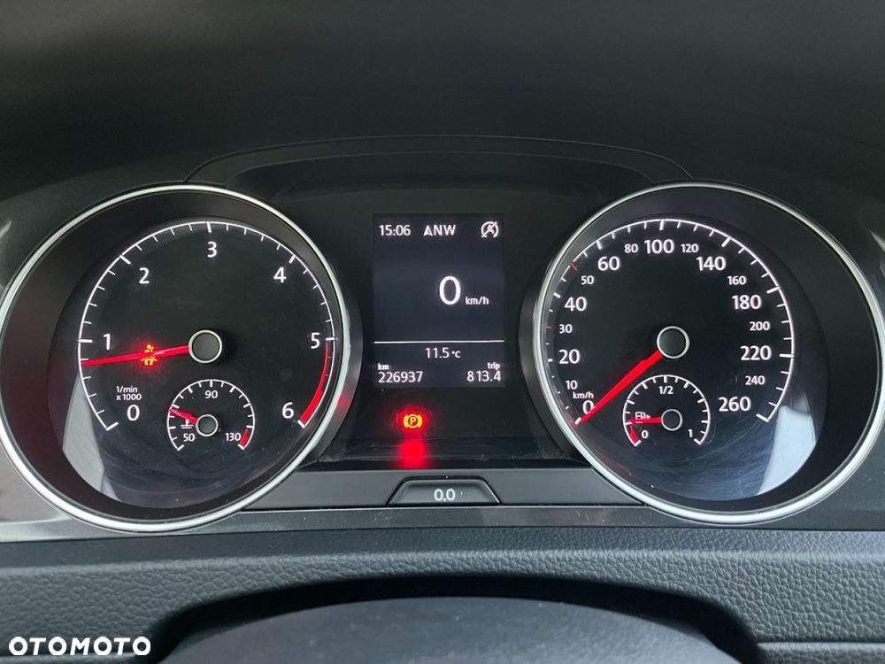 Volkswagen Golf 2.0 TDI Style - 14