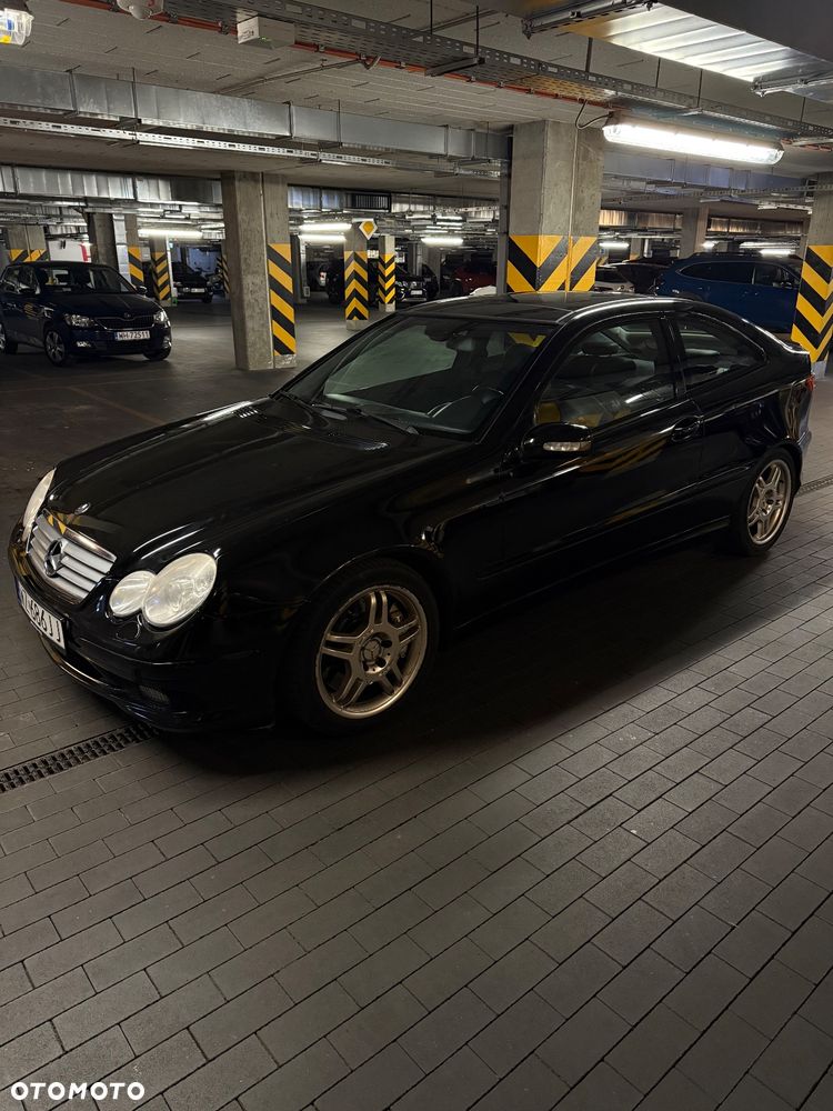 Mercedes-Benz Klasa C 30 CDI AMG Sportcoupe - 3