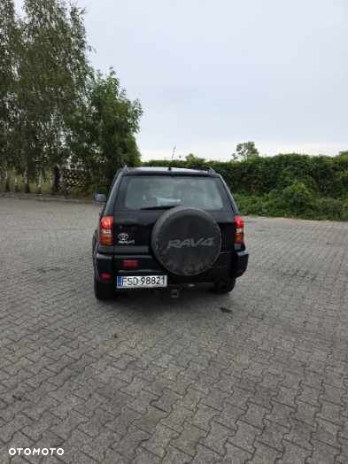 Toyota RAV4 D-4D 4x4 - 4