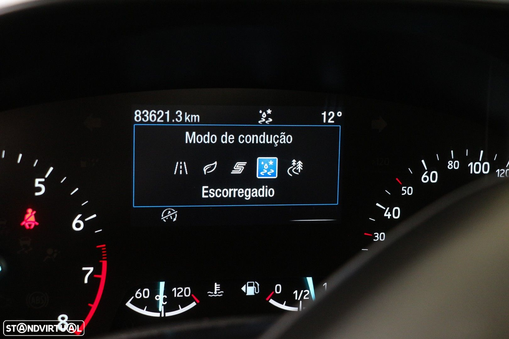 Ford Focus 1.0 EcoBoost MHEV Active - 33