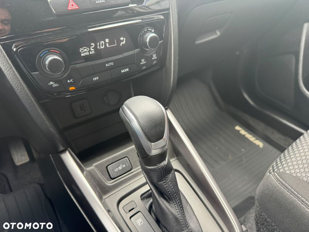 Suzuki Vitara 1.5 Strong Hybrid Premium 2WD AGS - 12