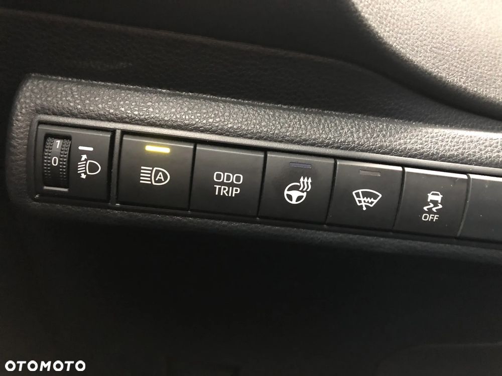 Toyota Corolla - 16
