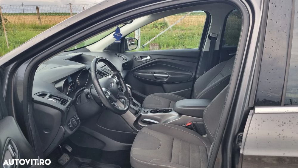 Ford Kuga 2.0 TDCi 4WD Powershift Titanium - 5