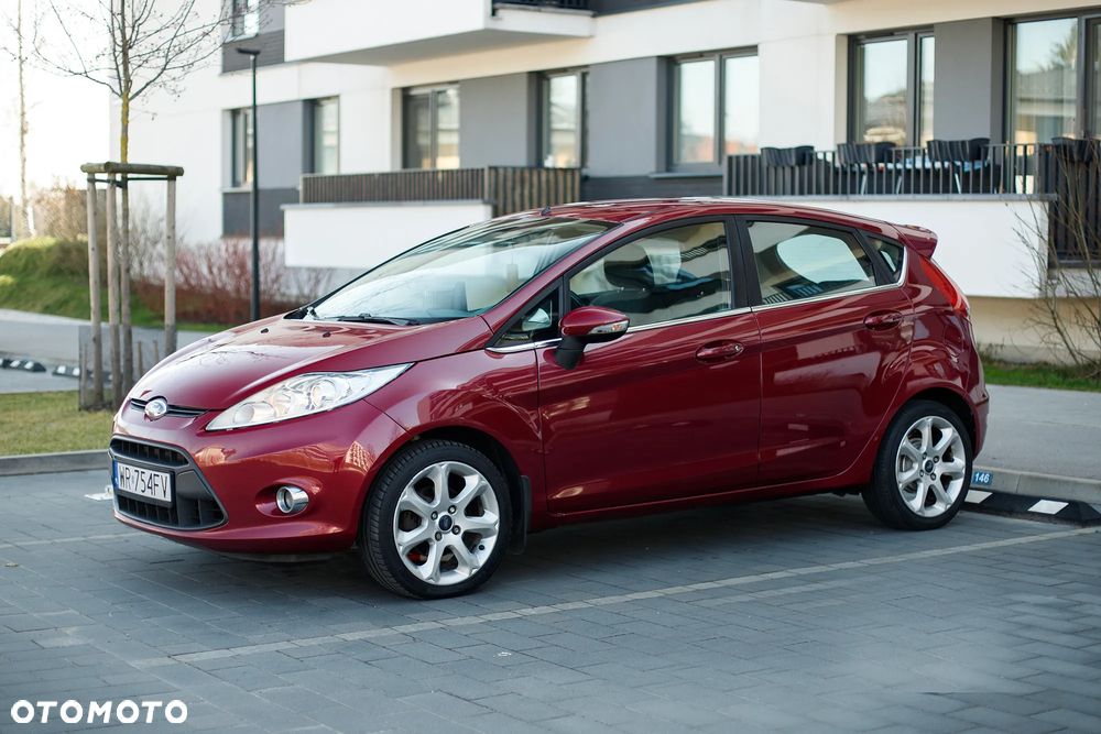 Ford Fiesta 1.25 Titanium EU5 - 13