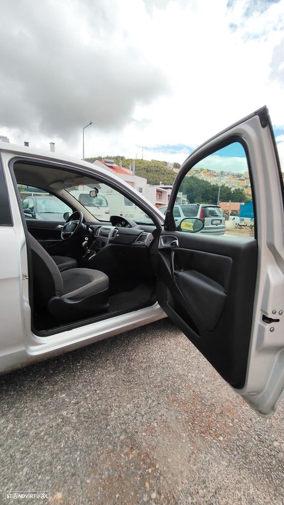 Lancia Ypsilon - 16