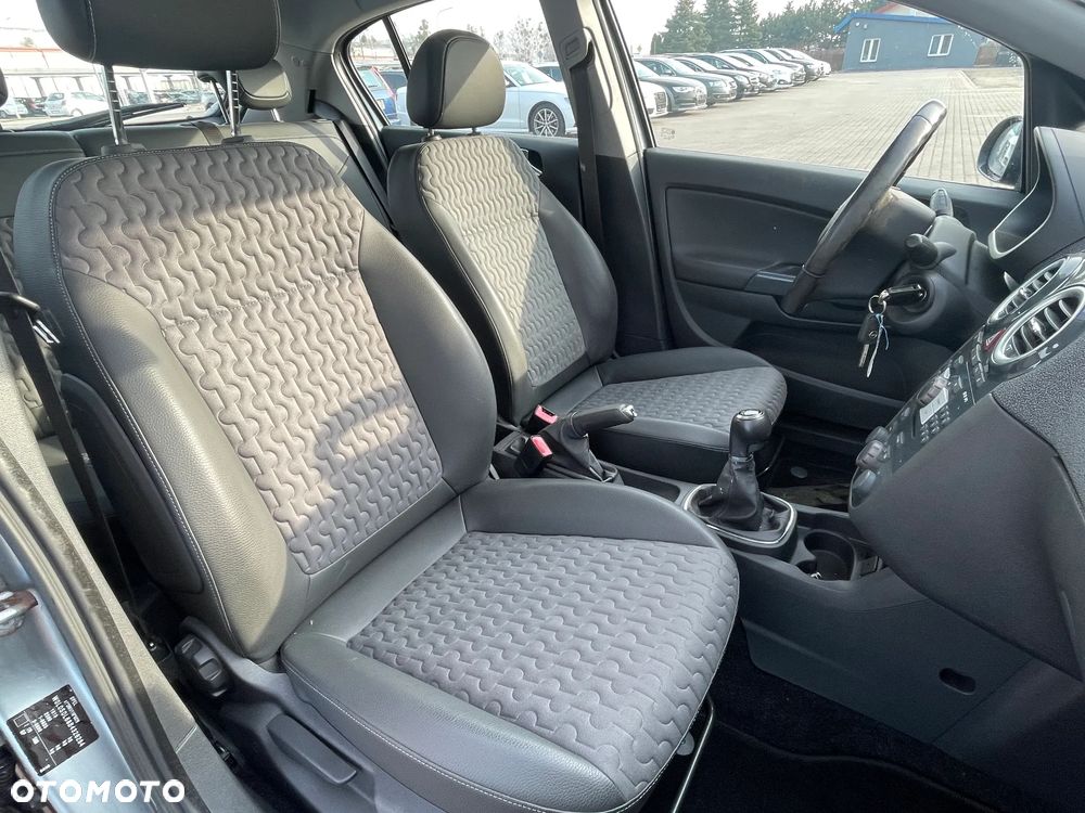 Opel Corsa 1.4 16V Innovation - 21