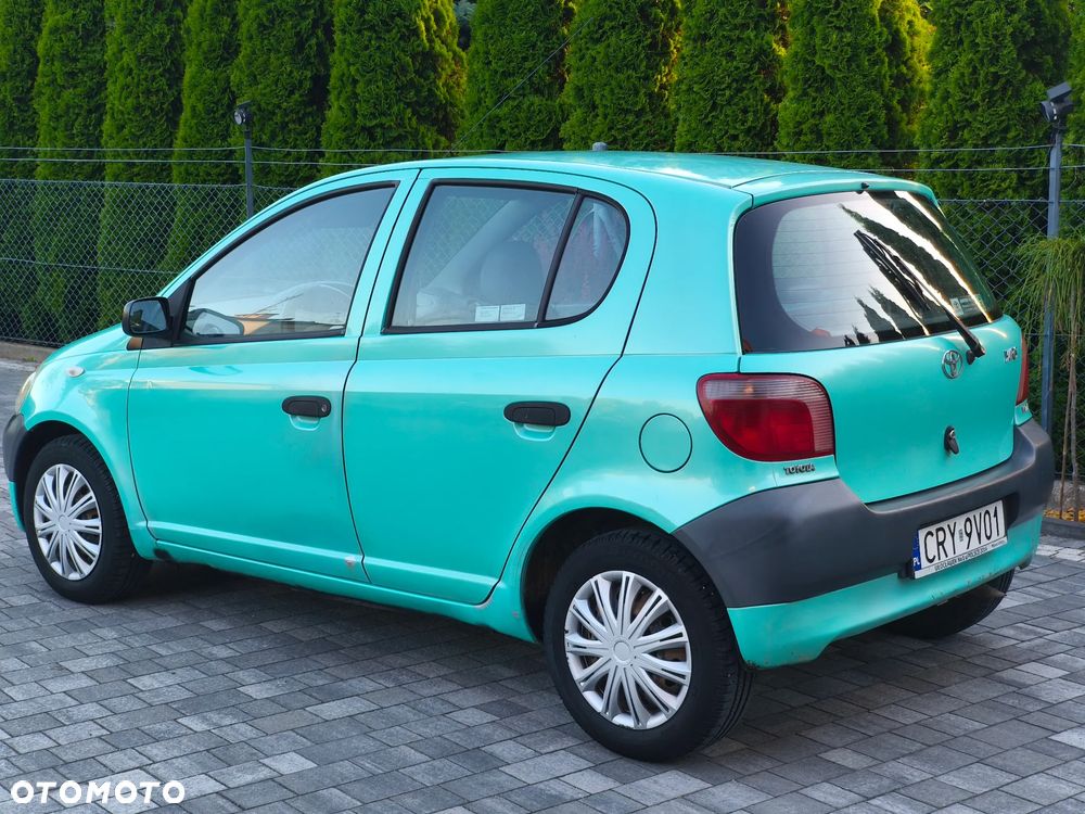Toyota Yaris 1.0 Base - 5
