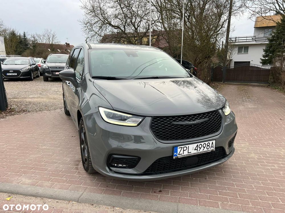 Chrysler Pacifica - 3