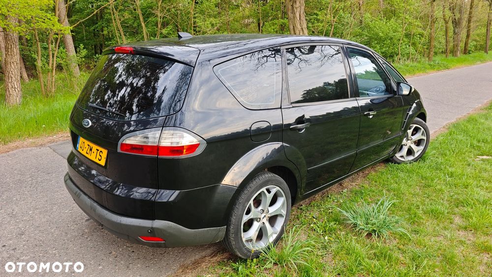 Ford S-Max 2.0 Titanium - 11