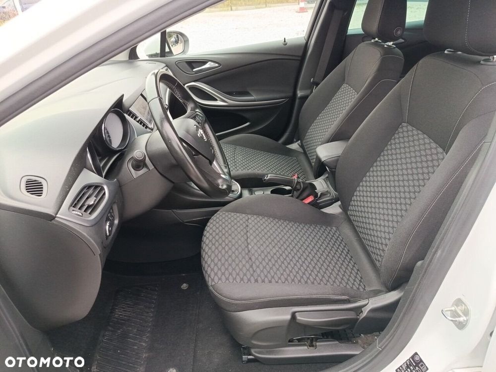 Opel Astra 1.2 T Elegance S&S - 20