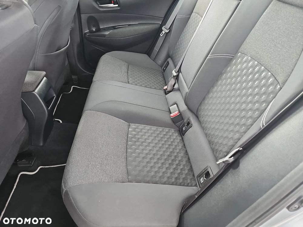 Toyota Corolla - 24