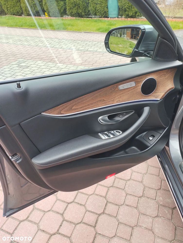 Mercedes-Benz Klasa E 200 9G-TRONIC - 8