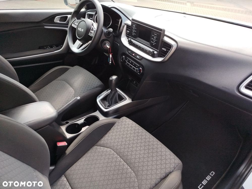 Kia Ceed 1.5 T-GDI S - 7
