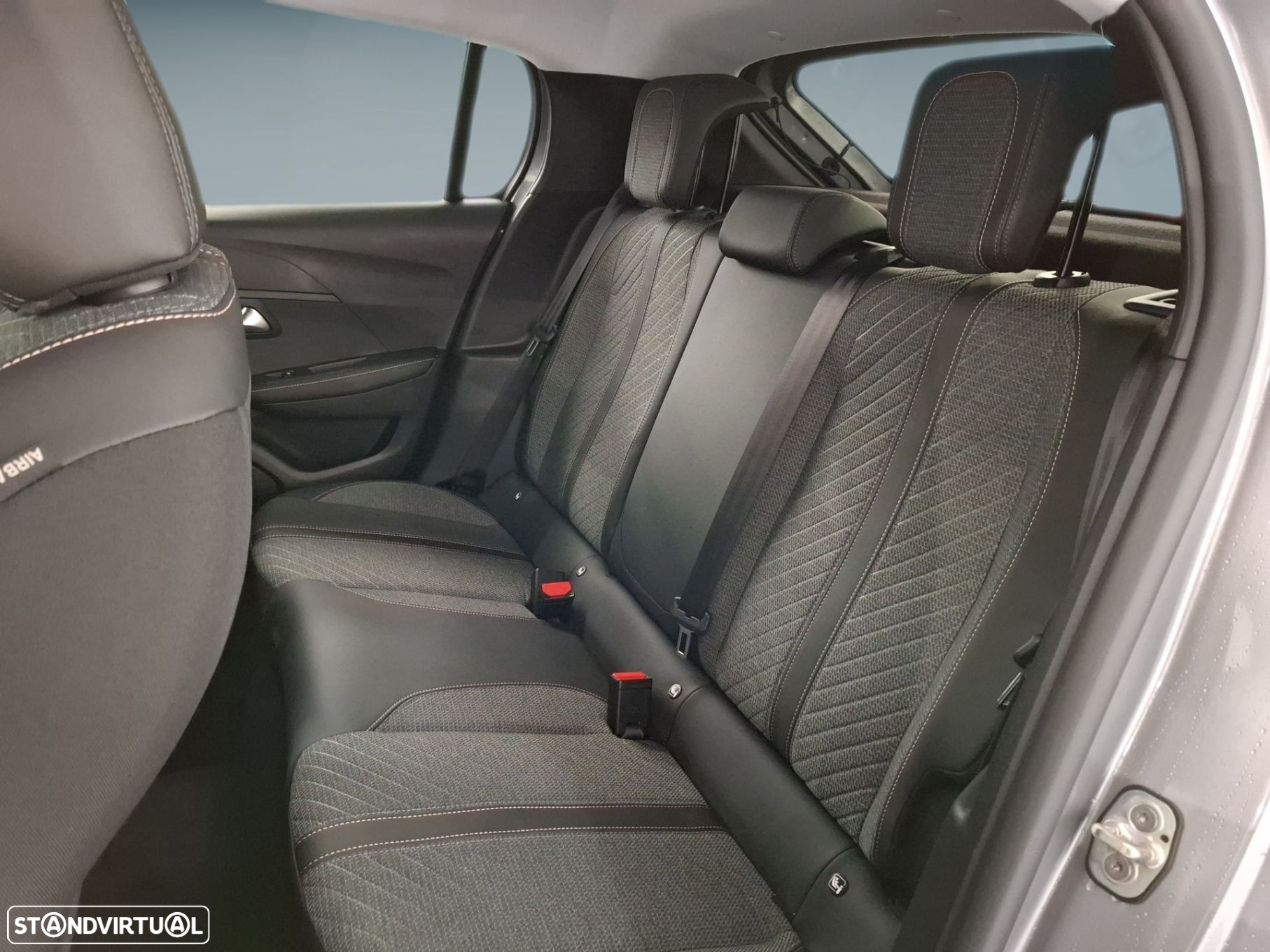 Peugeot e-208 50 kWh Allure - 8