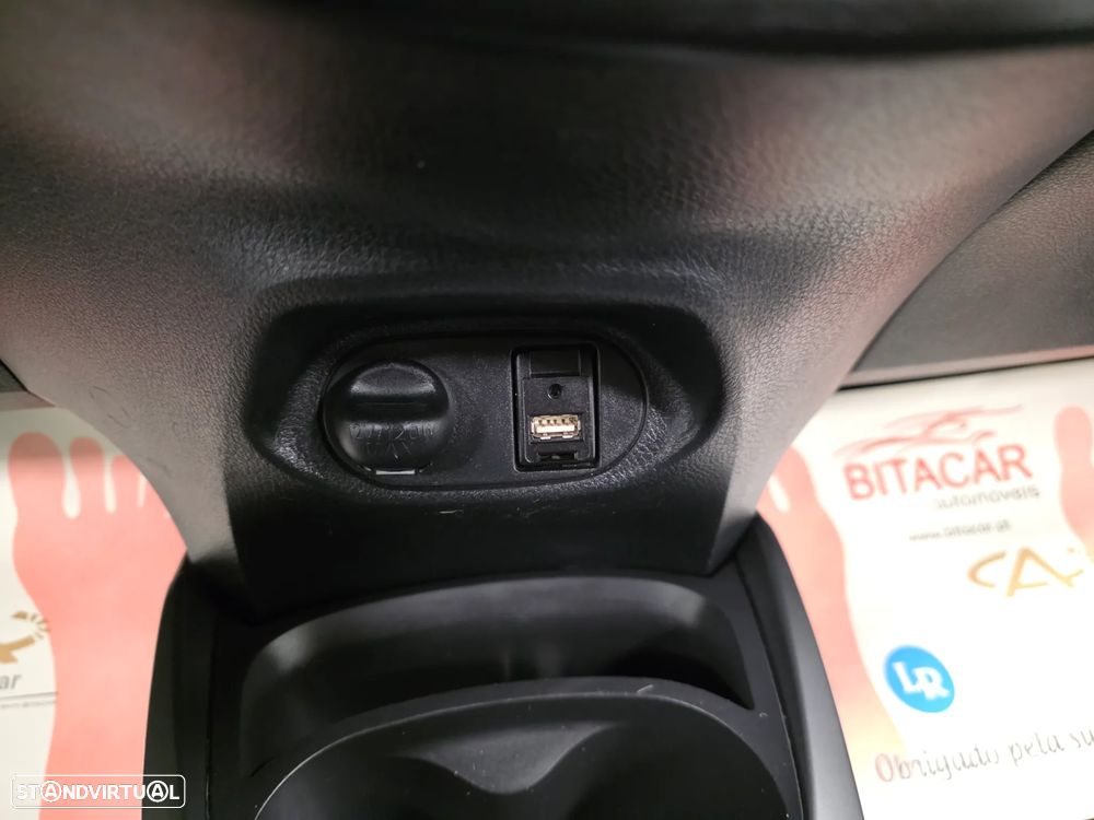 Toyota Yaris 1.5 HSD Comfort+P.Style - 59