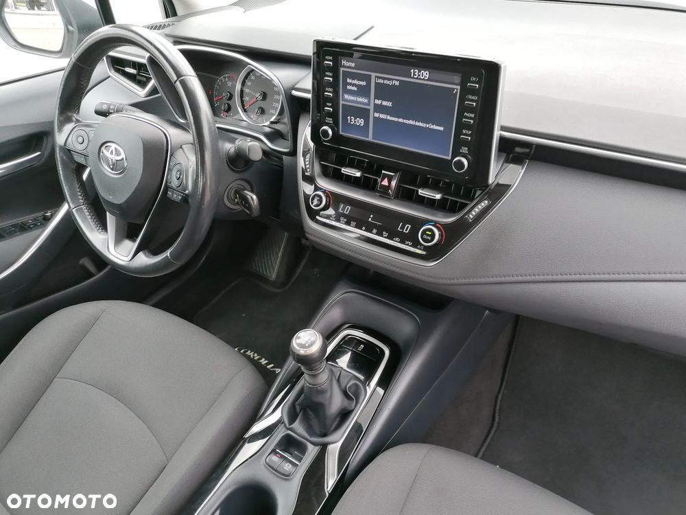 Toyota Corolla 1.6 Comfort - 21