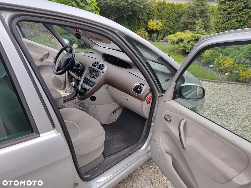 Citroën Xsara Picasso 1.6 16V Magic - 8