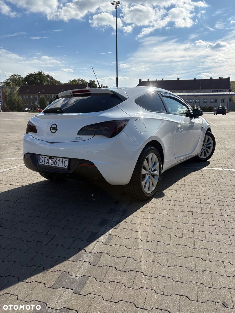 Opel Astra GTC 1.4 Turbo - 5