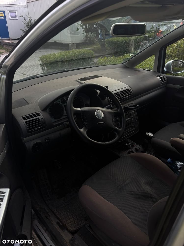 Volkswagen Sharan 1.9 TDI Basis - 6