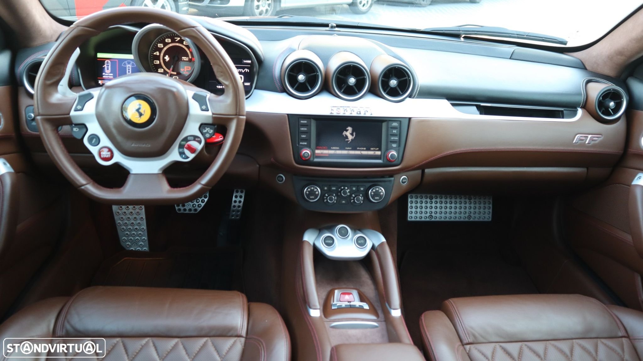 Ferrari FF - 19
