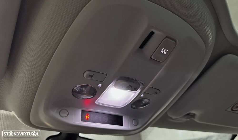 Peugeot 308 1.6 e-HDi Allure J17 - 26