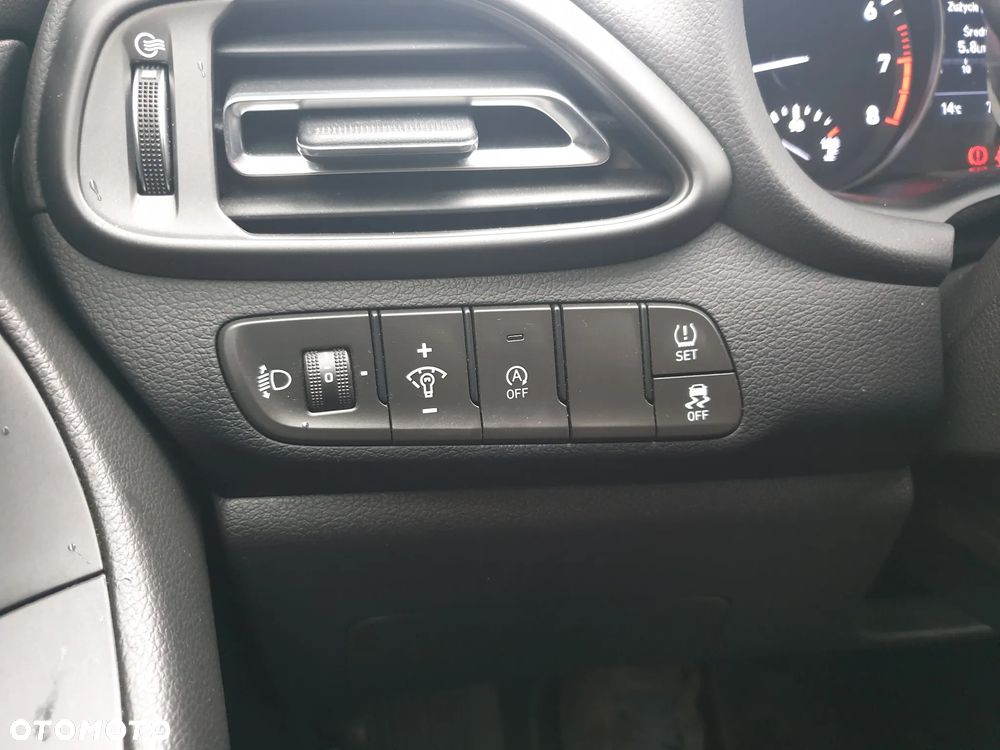 Hyundai i30 1.5 T-GDI 48V Comfort - 18