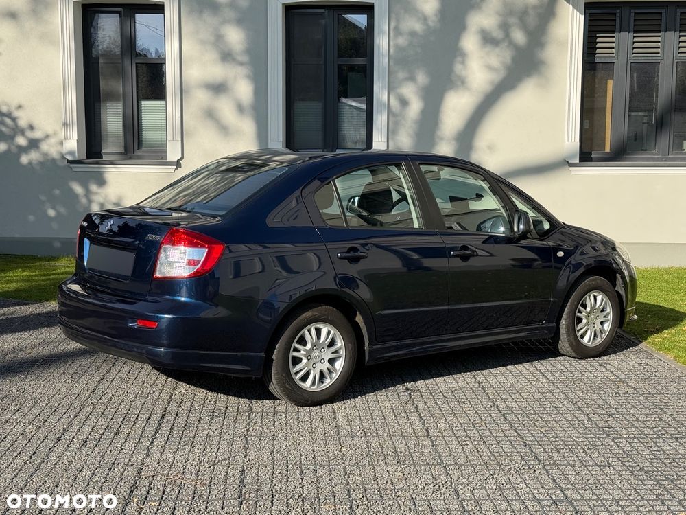 Suzuki SX4 1.6 GS / Premium - 4