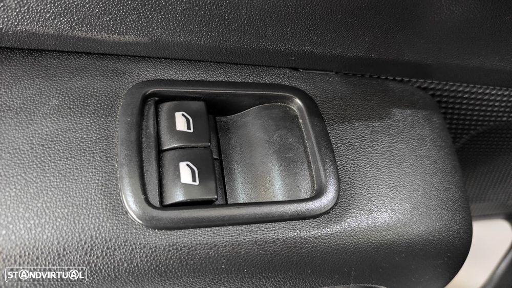 Citroën C3 1.2 PureTech Feel - 40