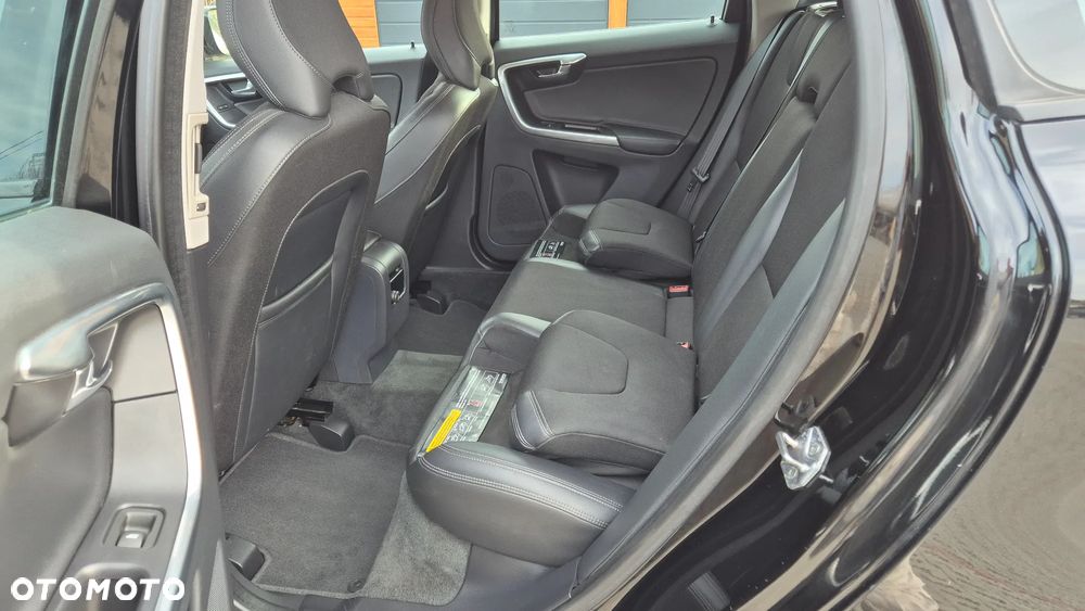 Volvo XC 60 D4 Geartronic Momentum - 7