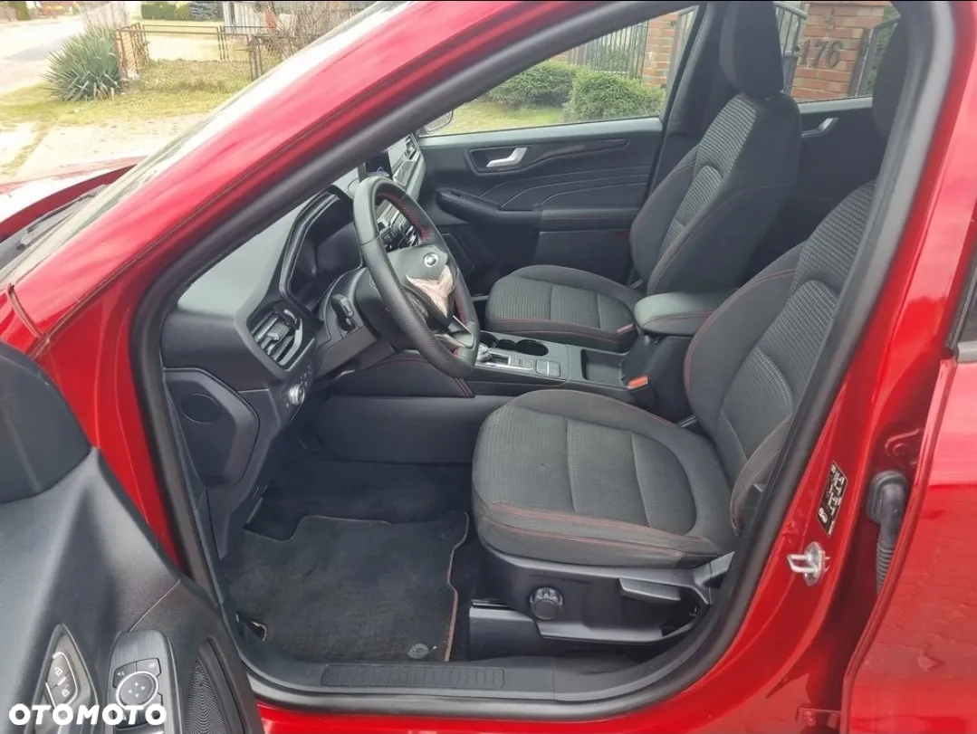 Ford Kuga 2.5P PHEV FWD ST-Line - 18