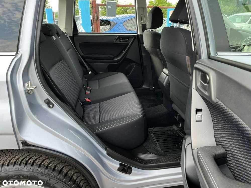 Subaru Forester 2.0 i Active - 28