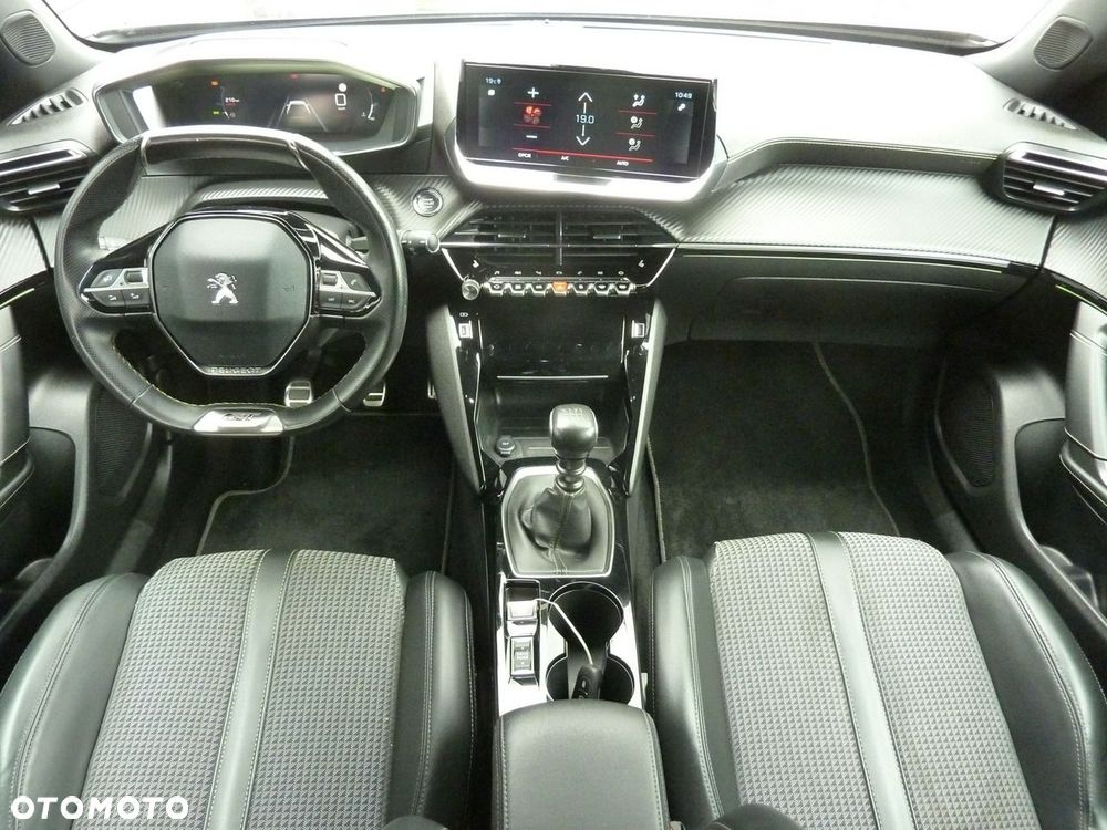 Peugeot 2008 - 18
