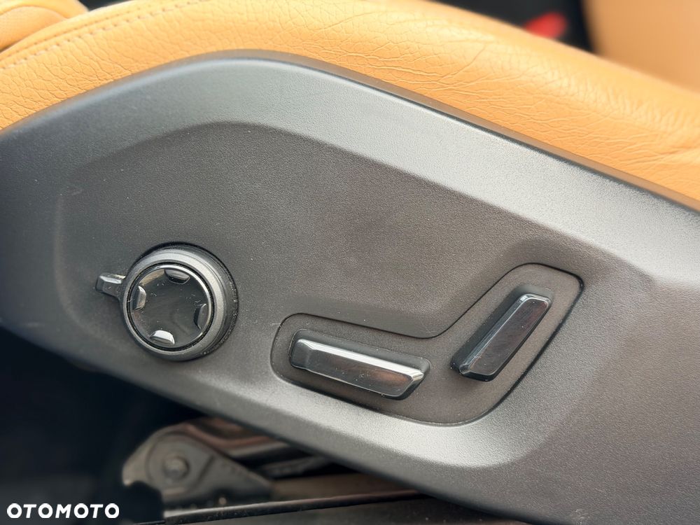 Volvo XC 60 D3 Momentum - 17