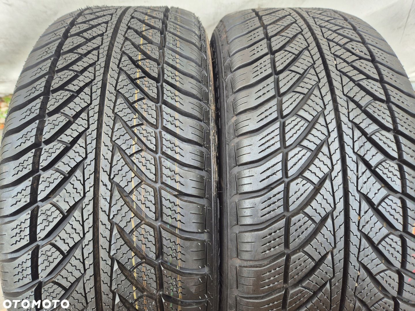 205/50/17 205/50r17 Goodyear Ultra Grip Performance 2 RSC BMW - 1