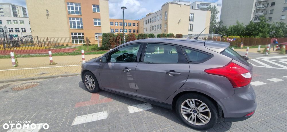 Ford Focus 1.6 Ambiente - 1
