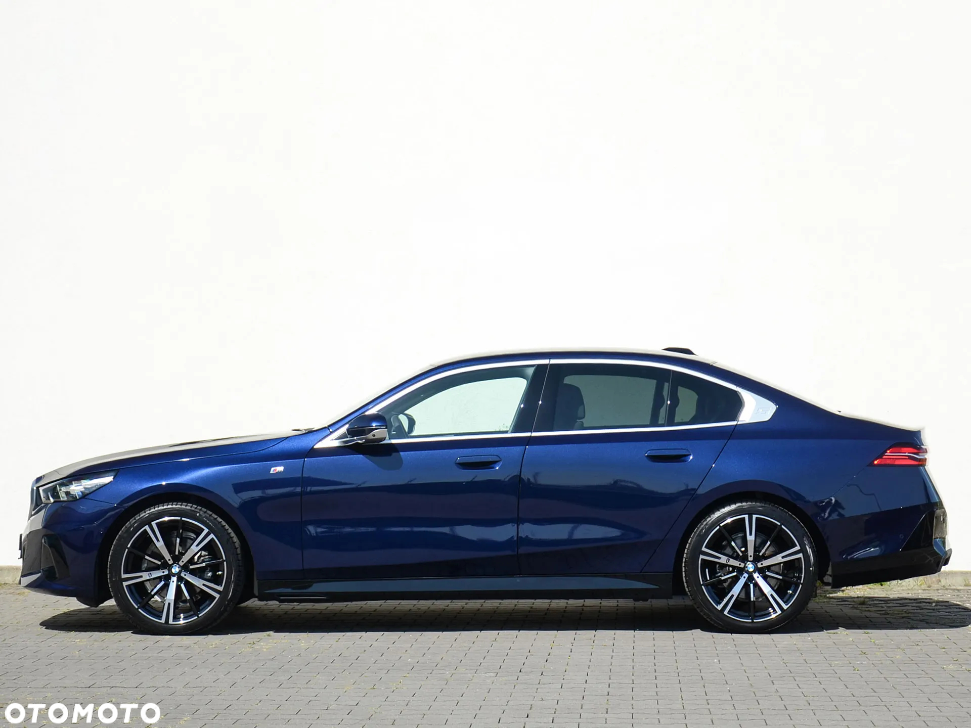 BMW Seria 5 520d xDrive - 6