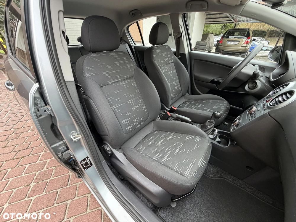 Opel Corsa 1.2 16V Enjoy - 23