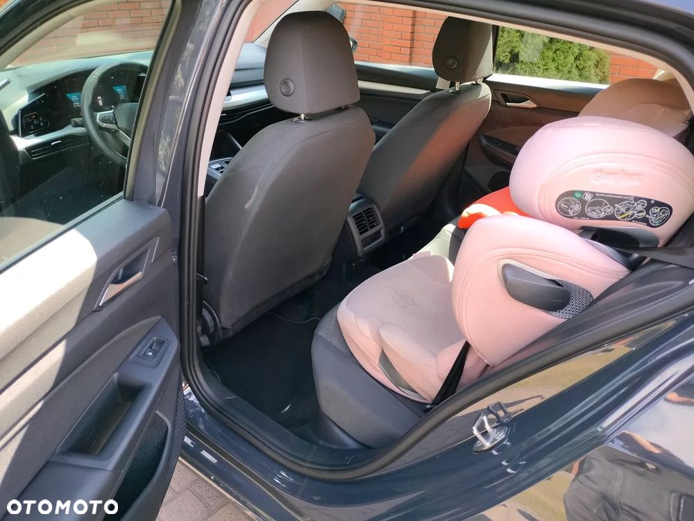 Volkswagen Golf - 11