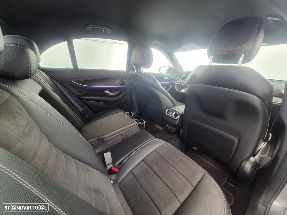 Mercedes-Benz E 220 d AMG Line - 32