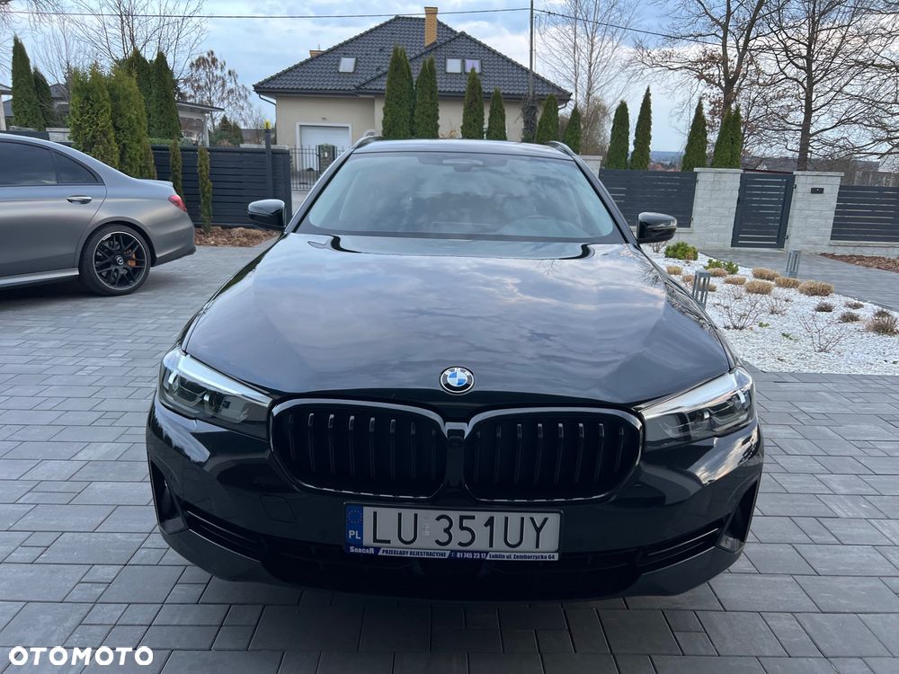 BMW Seria 5 520d Sport Line - 10