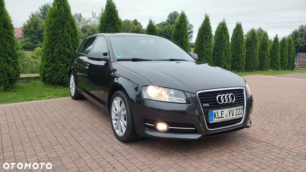 Audi A3 Sportback 1.6 TDI Attraction - 4