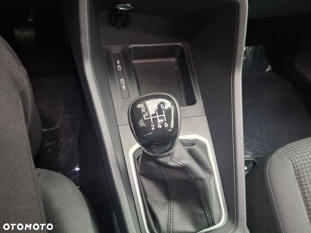 Volkswagen Caddy - 25