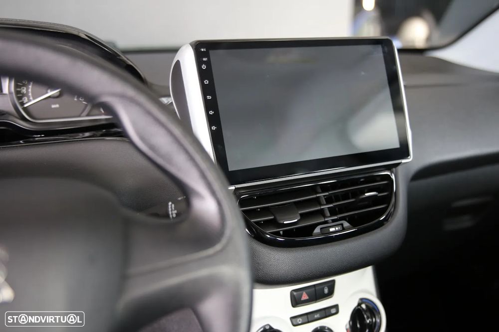 Peugeot 208 1.2 PureTech Style - 15