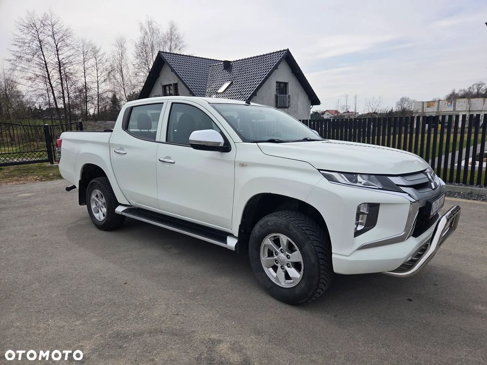 Mitsubishi L200 2.2 d DC Intense - 2