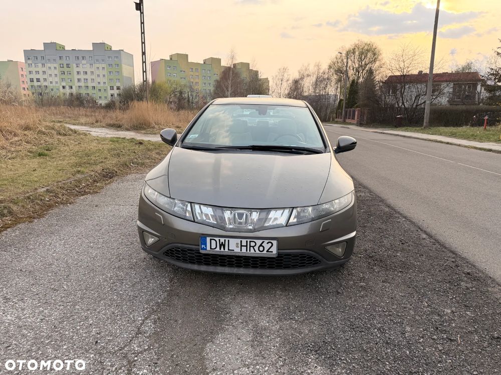Honda Civic 1.8 Executive - 2