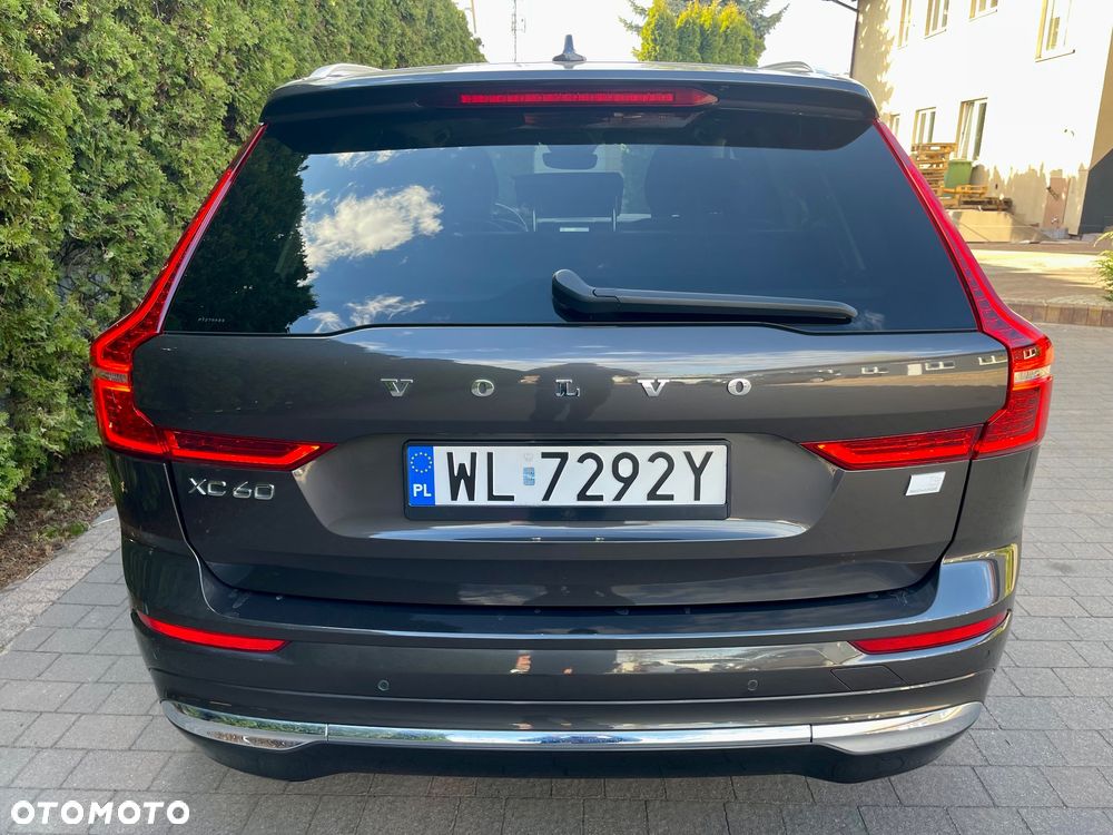 Volvo XC 60 T6 AWD Plug-In Hybrid Inscription - 4