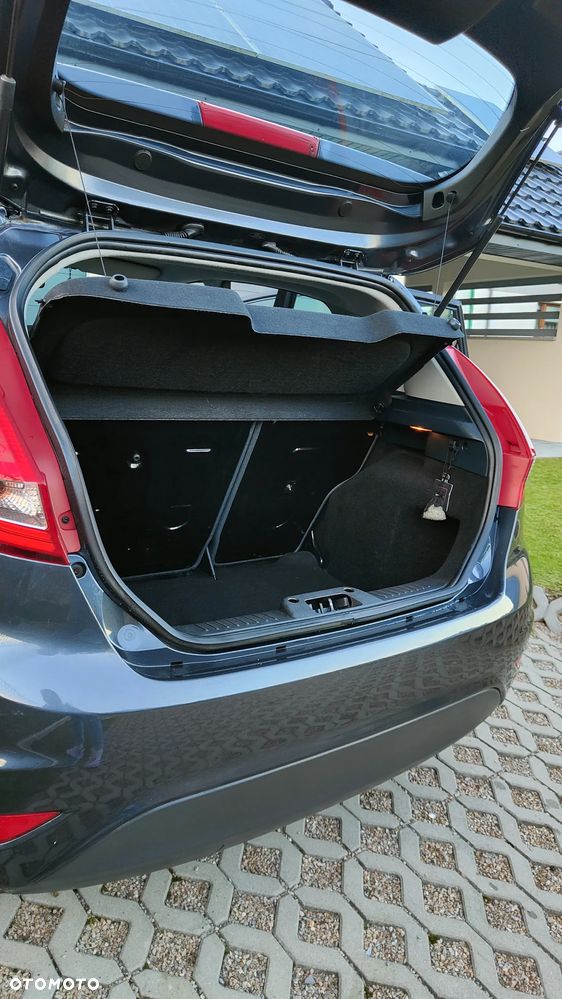 Ford Fiesta - 8