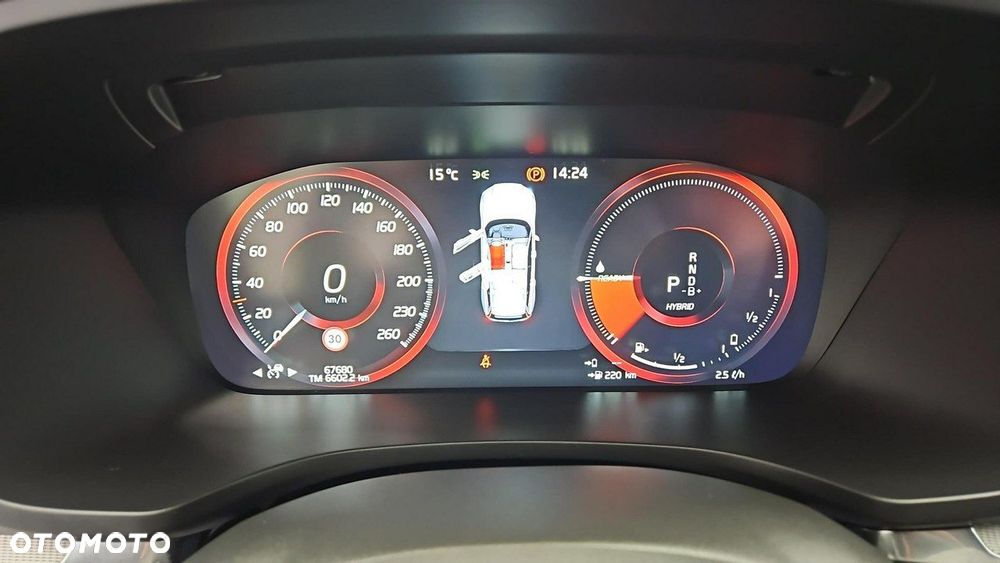 Volvo V60 T8 AWD Plug-In Hybrid R-Design - 14